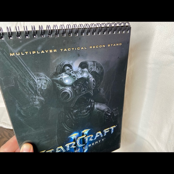 VTG Computer Game Star Craft Wings of Liberty Multiplayer Tactical Recon Stand - Picture 8 of 10